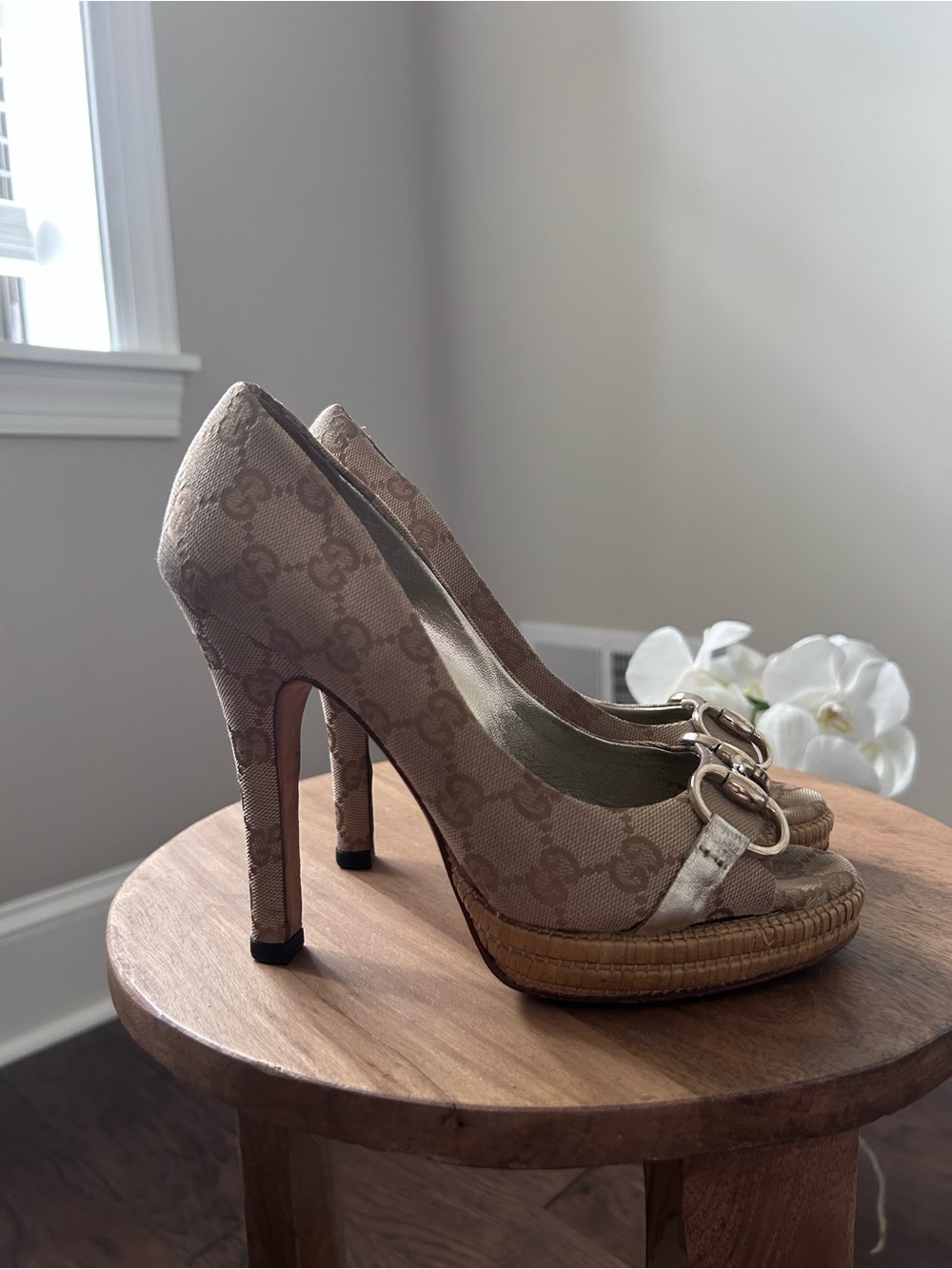 Gucci Beige GG Canvas High Heel Pumps with Gold Horsebit